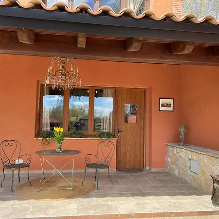 Apartment Touristic Ballonga Horses Solsona
