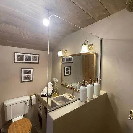 Touristic Ballonga Horses Apartment *